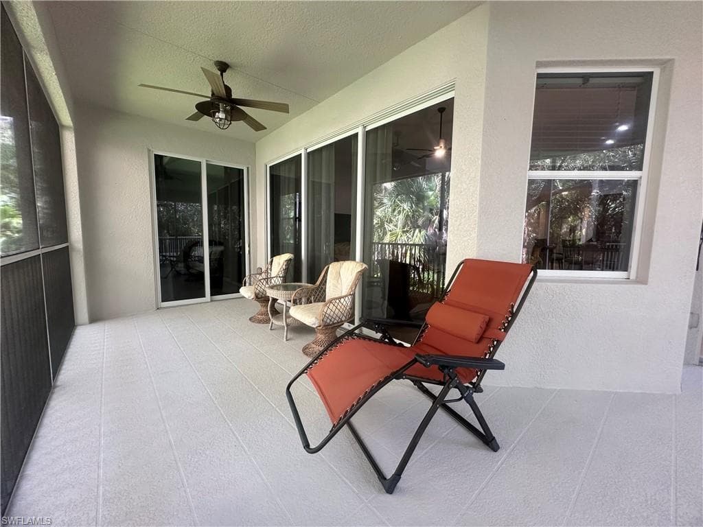 2004 Tarpon Bay DR N 201-33