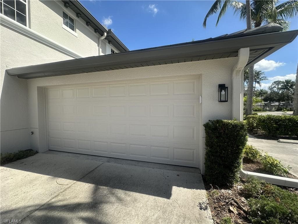 2004 Tarpon Bay DR N 201-3
