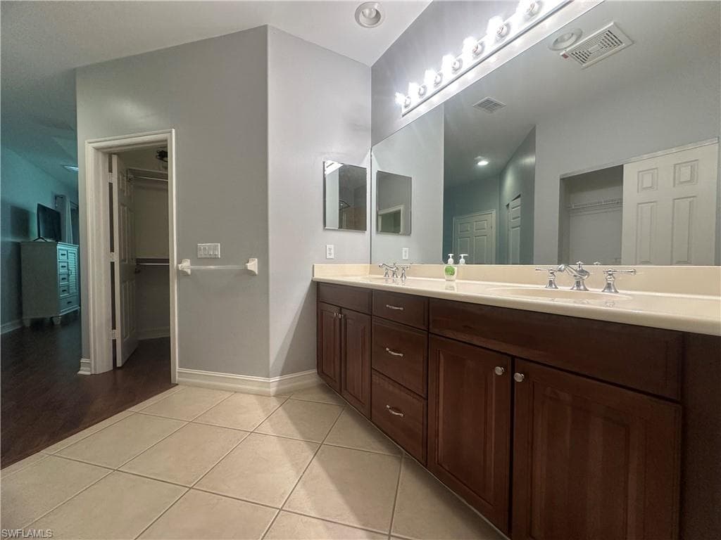 2004 Tarpon Bay DR N 201-20