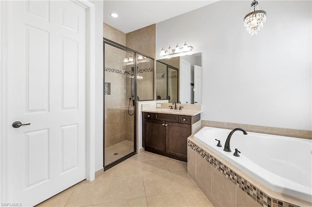 4158 Aspen Chase DR-16