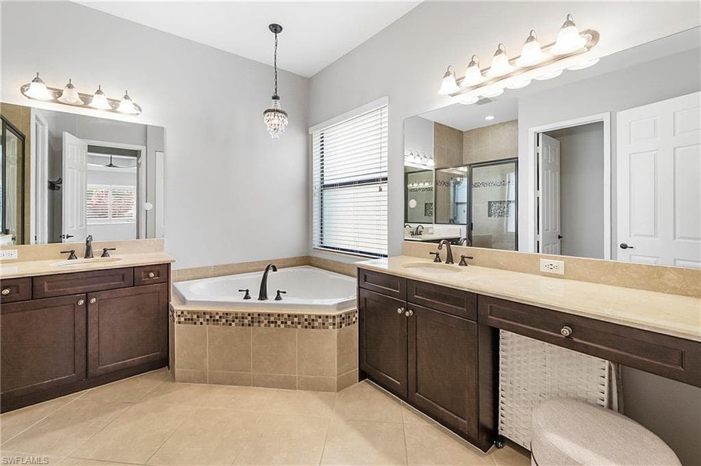 4158 Aspen Chase DR-15