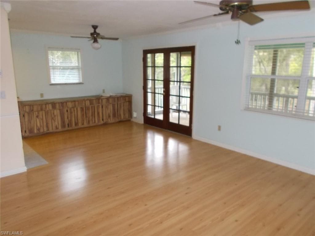 7046/7058 Maida LN-22