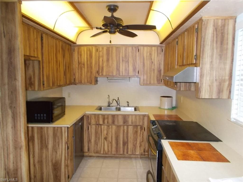 7046/7058 Maida LN-21
