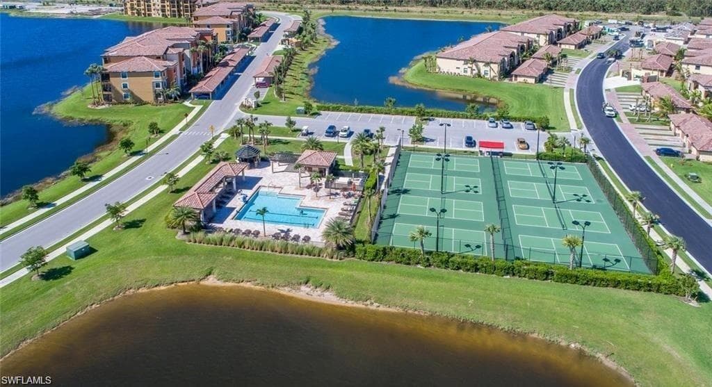 9560 Trevi CT 4816-25