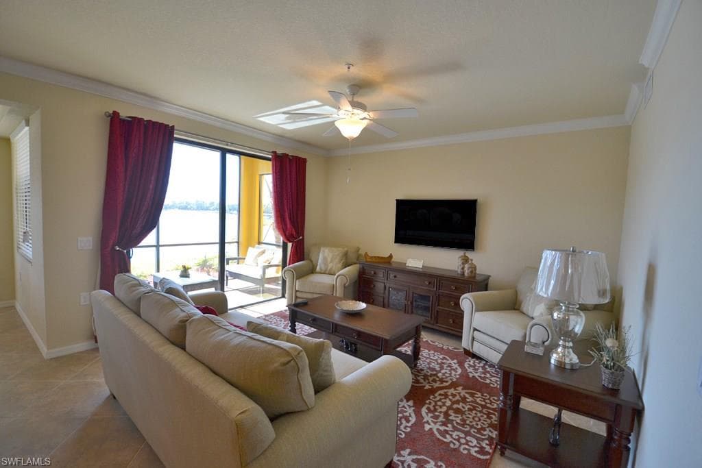 9560 Trevi CT 4816-4
