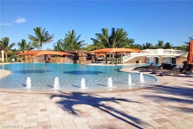 9560 Trevi CT 4816-20