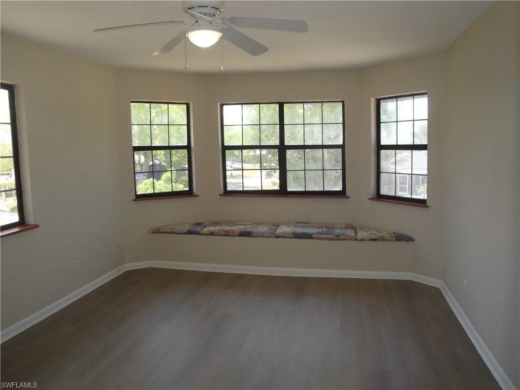 279 Hubbard AVE-12
