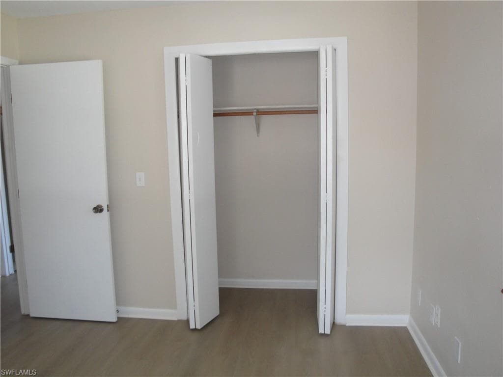279 Hubbard AVE-15