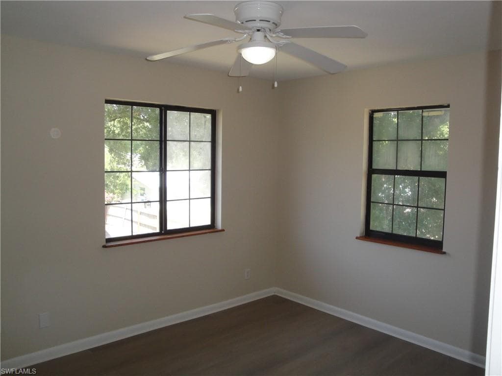 279 Hubbard AVE-10