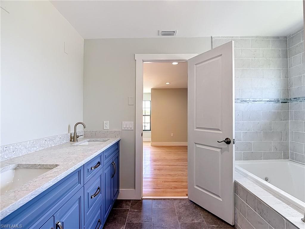 8831 Woodgate DR-31