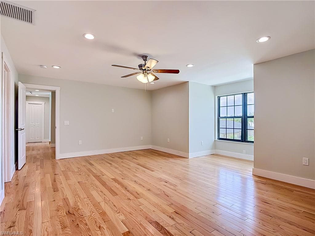 8831 Woodgate DR-27