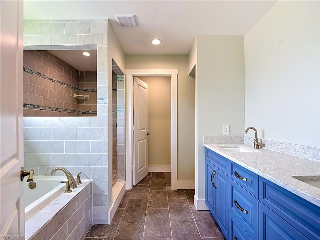 8831 Woodgate DR-29