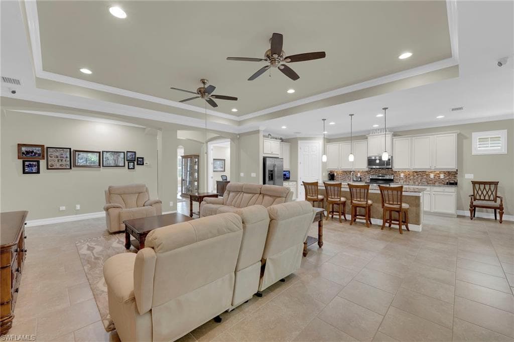 8720 Westwood Oaks PL-8