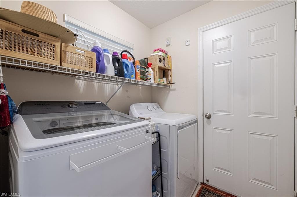 2305 Summersweet DR-17