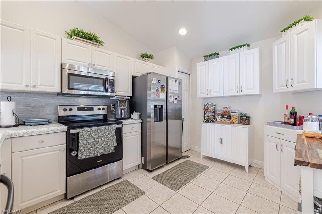 2305 Summersweet DR-11