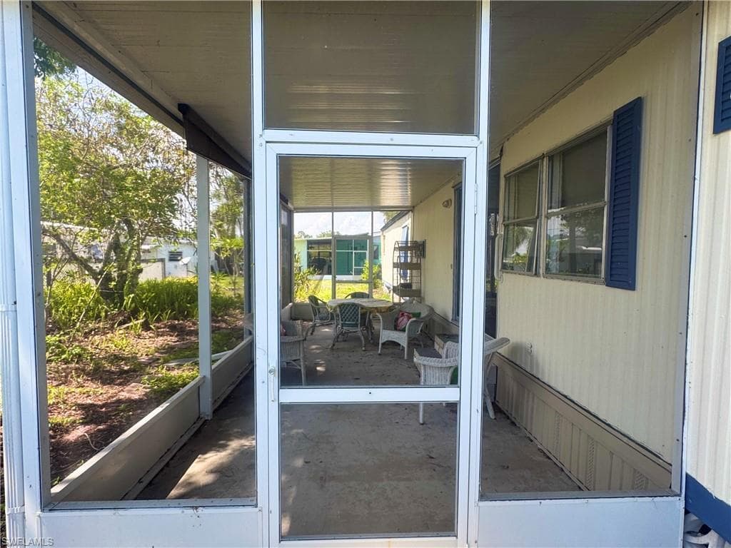 181 Grassy Key LN 49-11