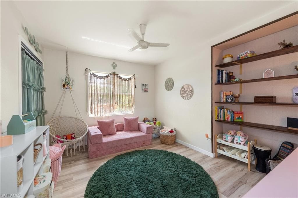 2431 N Westwood DR-22