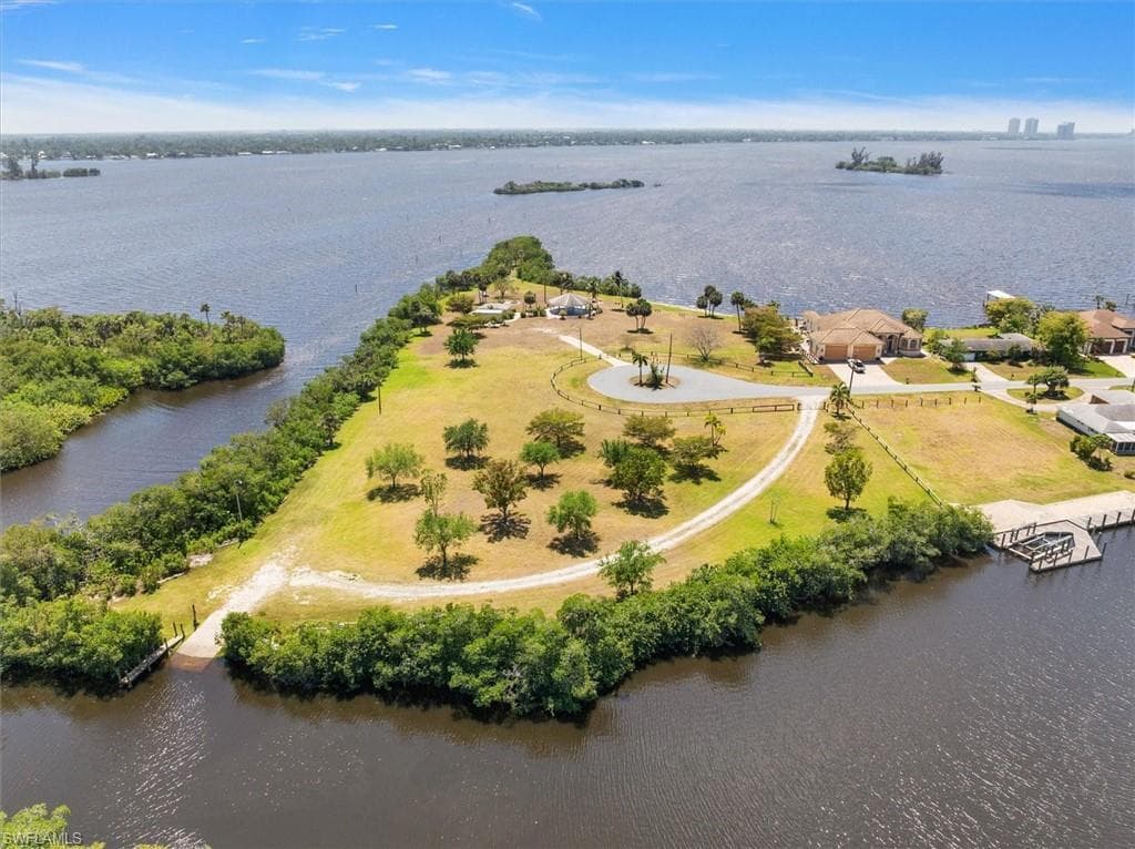 2431 N Westwood DR-42