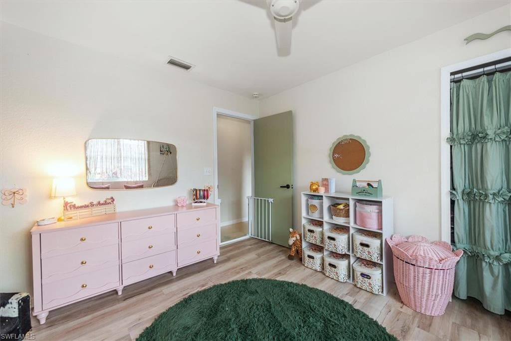 2431 N Westwood DR-23