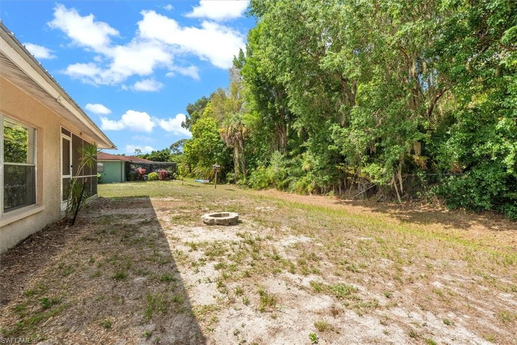 2431 N Westwood DR-32