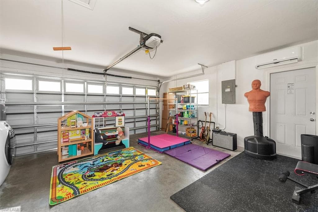 2431 N Westwood DR-28