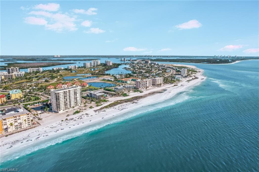 4351 Bay Beach LN 332-33