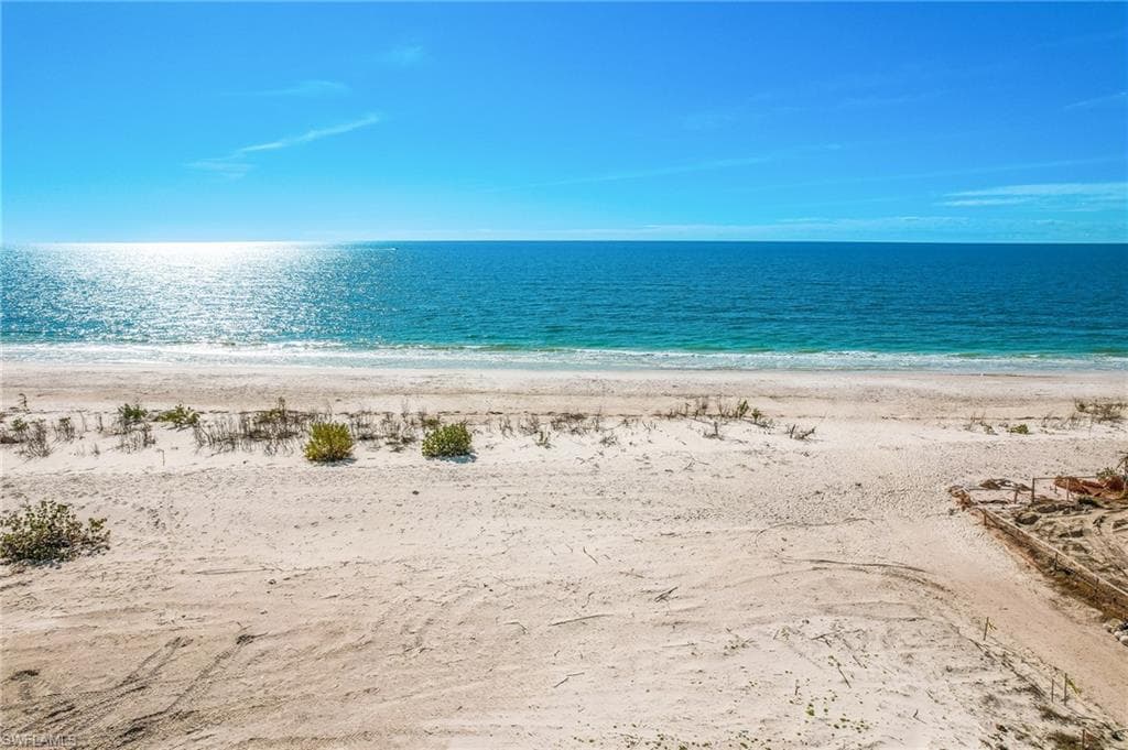 4351 Bay Beach LN 332-32