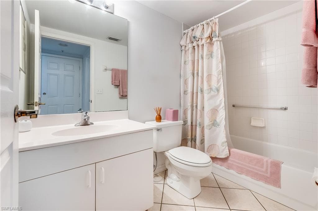 4351 Bay Beach LN 332-17