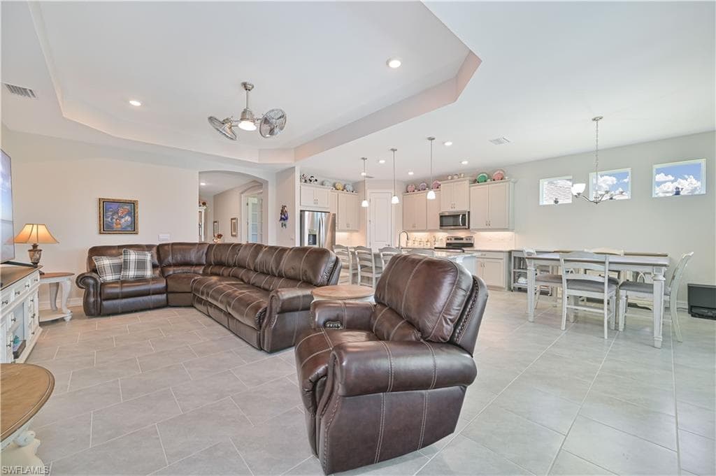18237 Everson Miles CIR-14