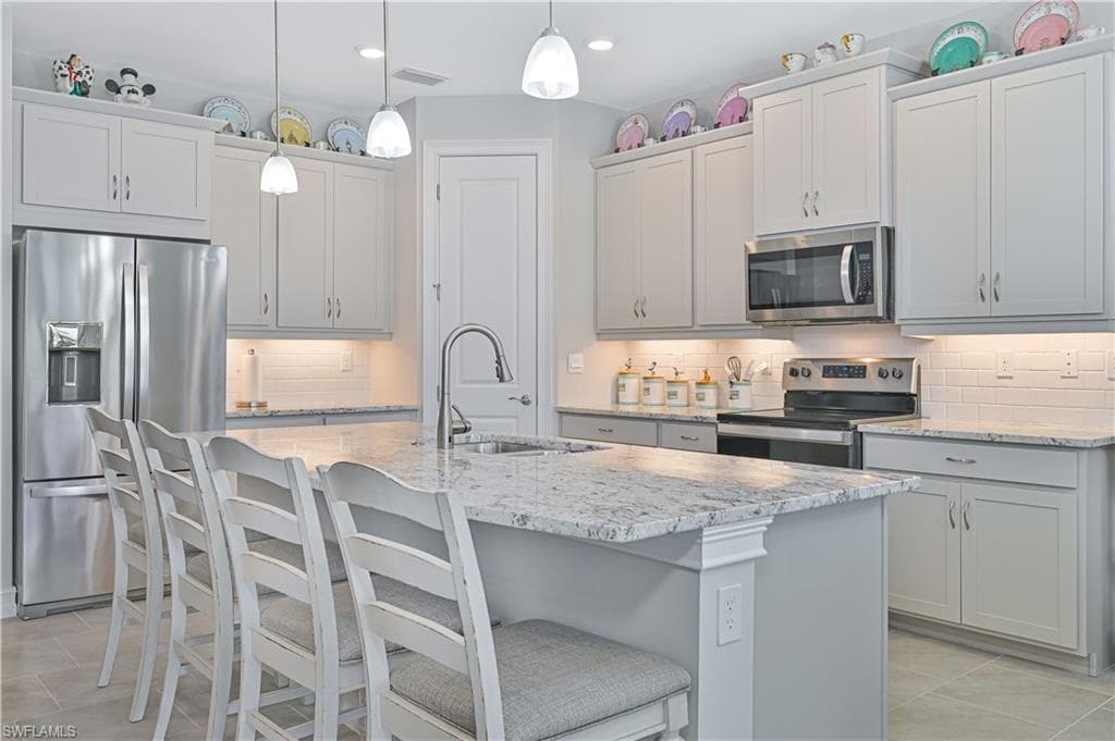 18237 Everson Miles CIR-6