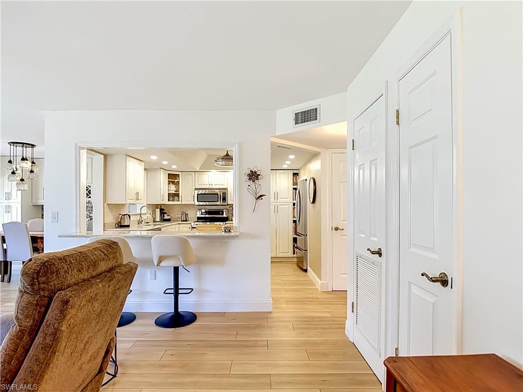 3358 N Key DR 2-4