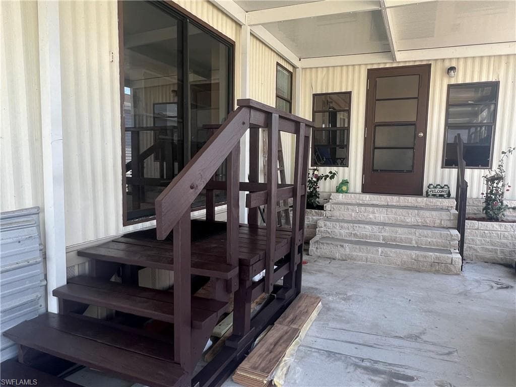 573 Cape Florida LN-3
