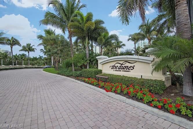 295 Grande WAY 1006-10
