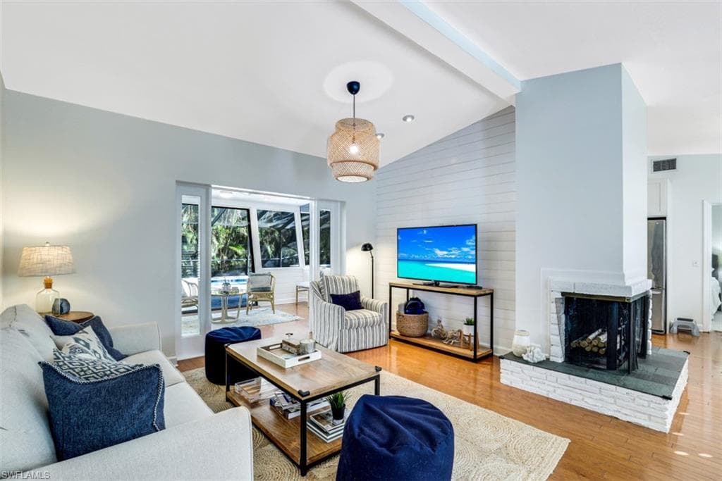 739 7th AVE N-6