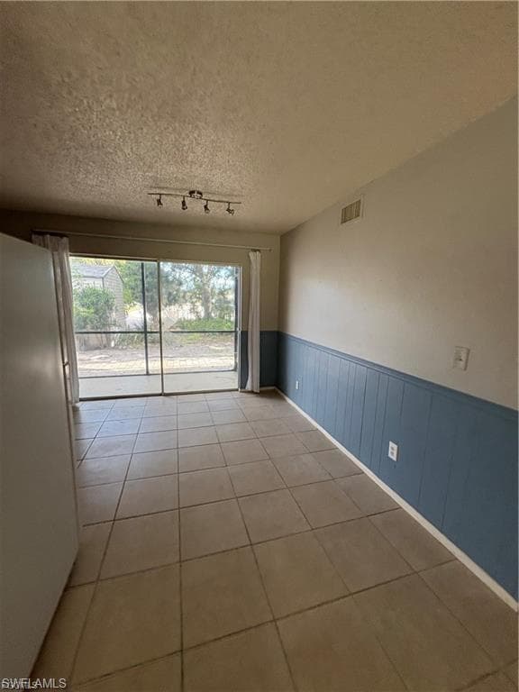 1560 Colonial BLVD 136-5