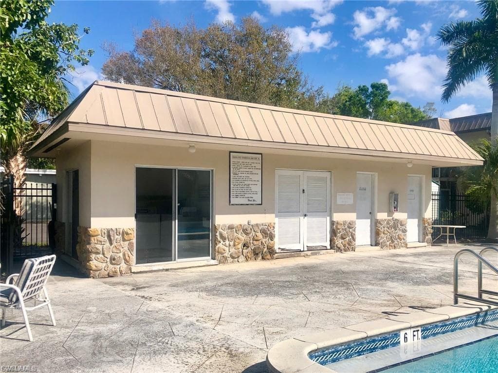 1560 Colonial BLVD 136-12