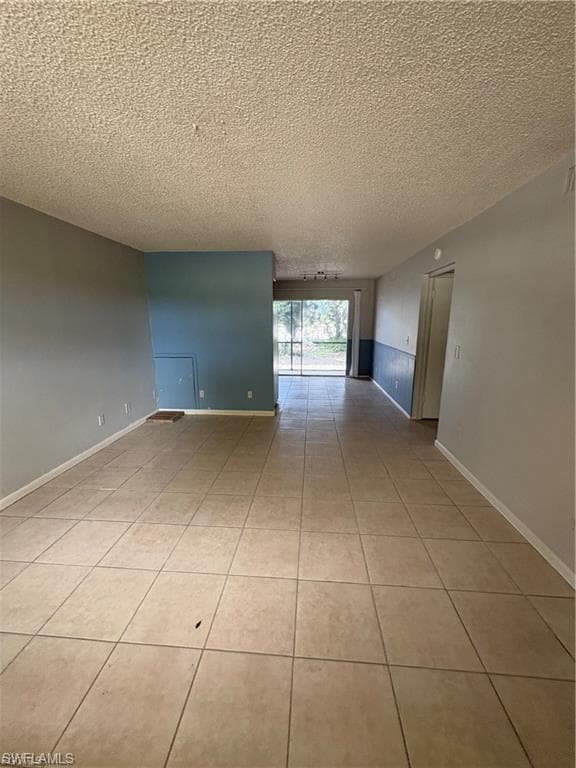 1560 Colonial BLVD 136-2