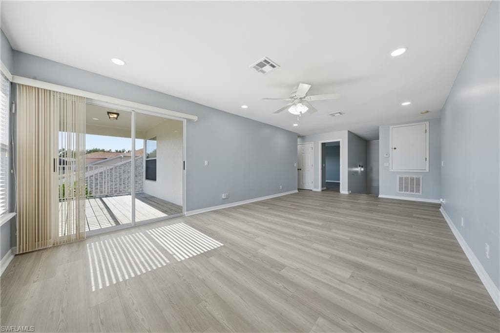 15078 Topsail CT-22
