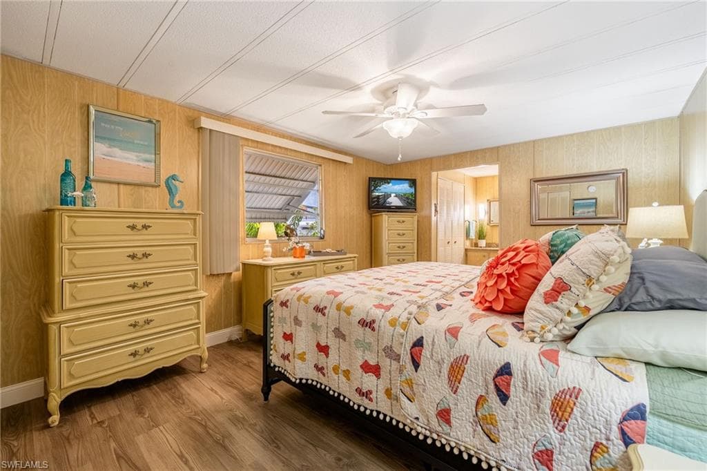 101 Elise DR-18