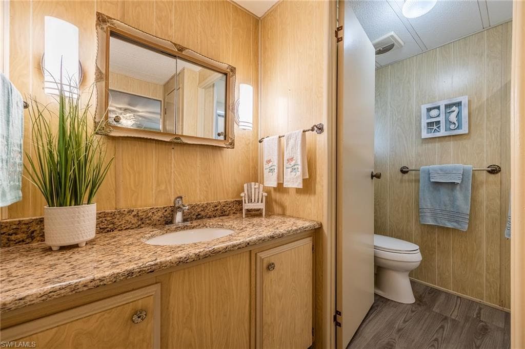 101 Elise DR-20