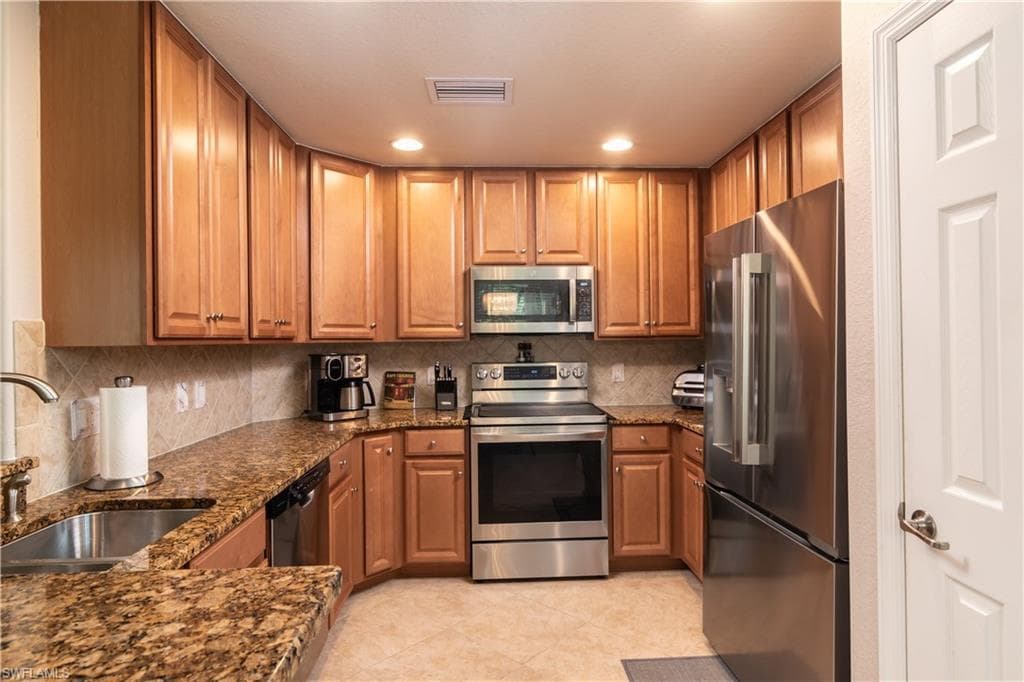 7878 Clemson ST 101-5