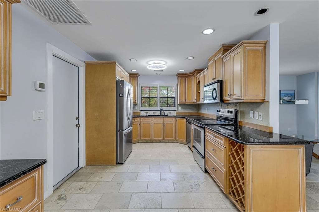 27061 Homewood DR-19