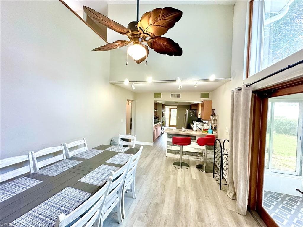 416 Bristle Cone LN 9-4
