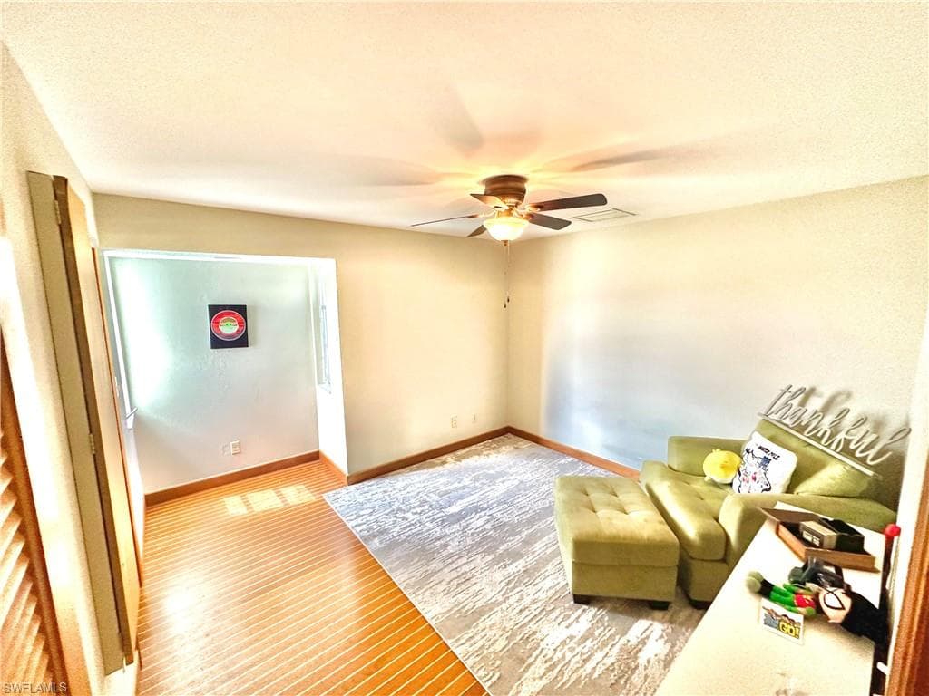416 Bristle Cone LN 9-24