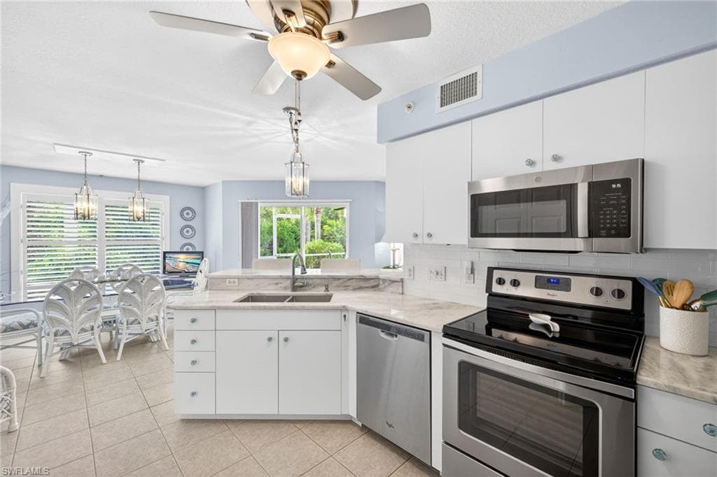 28851 Bermuda Lago CT 104-19
