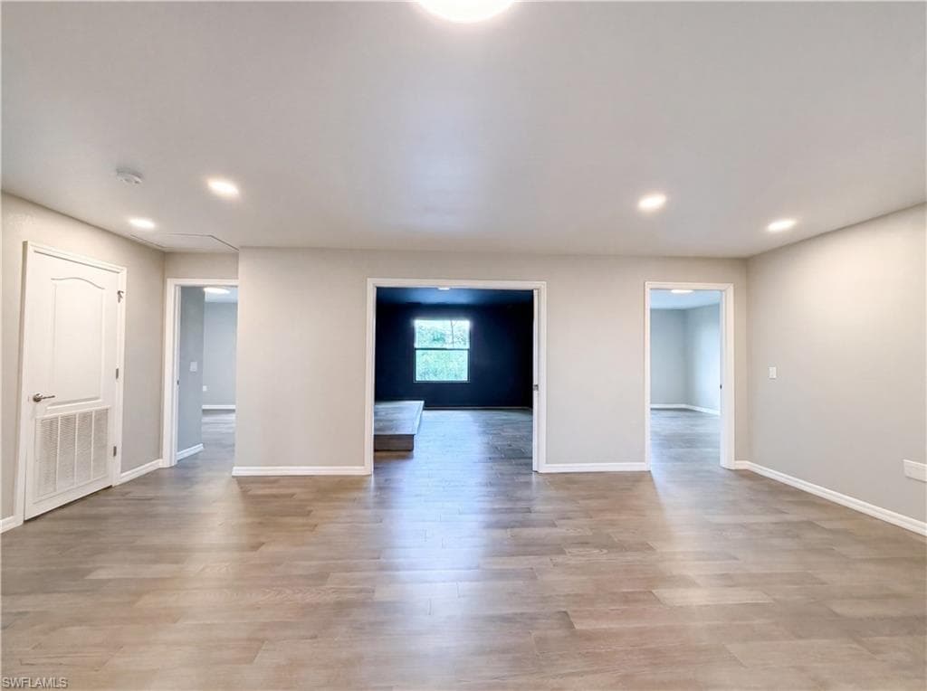 1588 Vizcaya LN-25