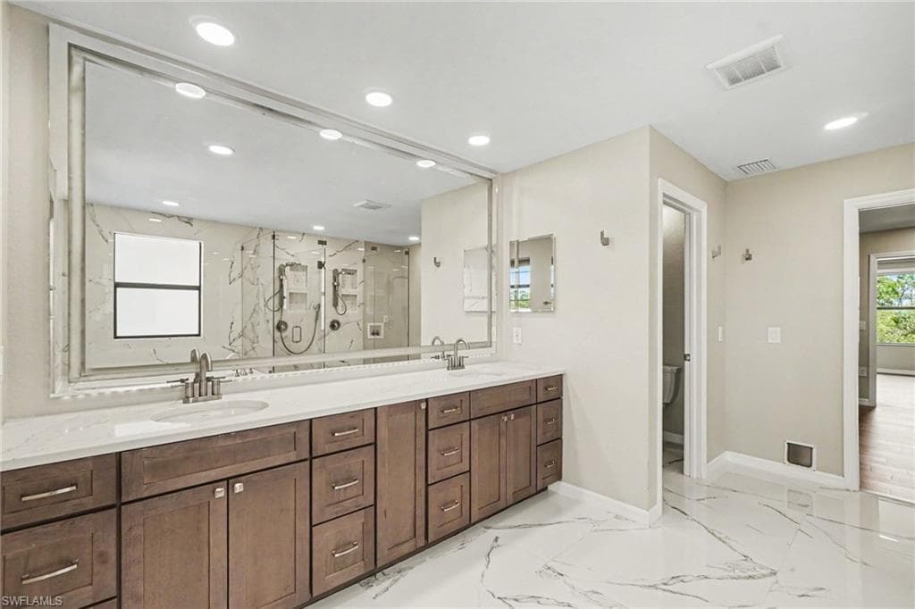 1588 Vizcaya LN-40