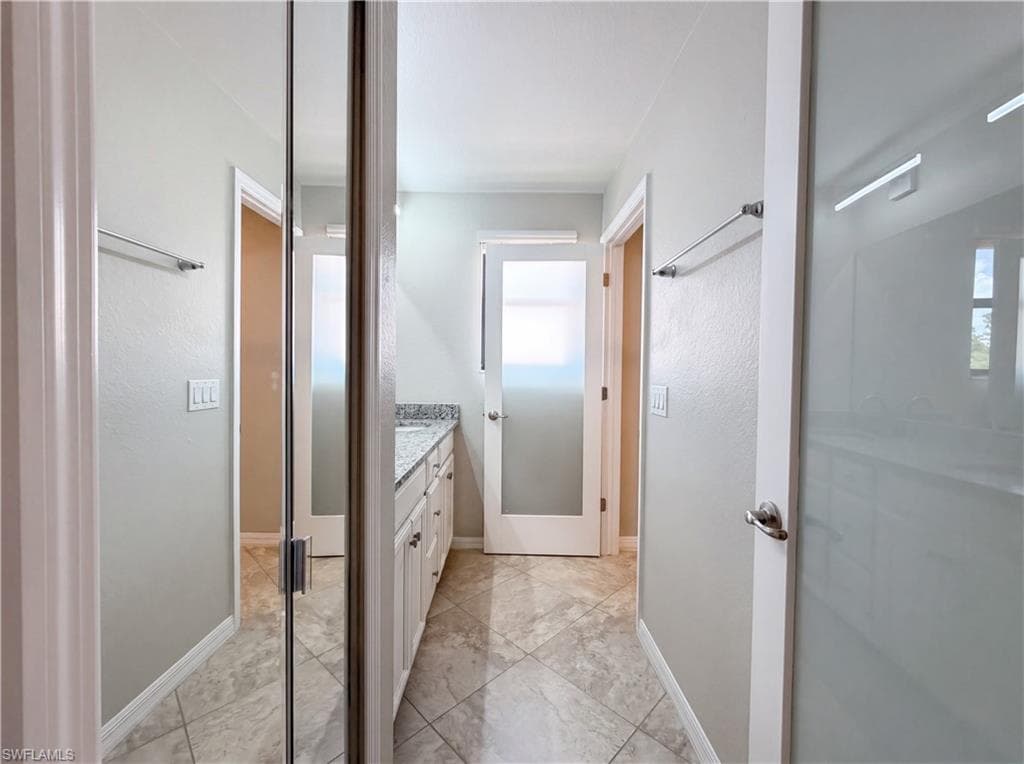 1588 Vizcaya LN-18