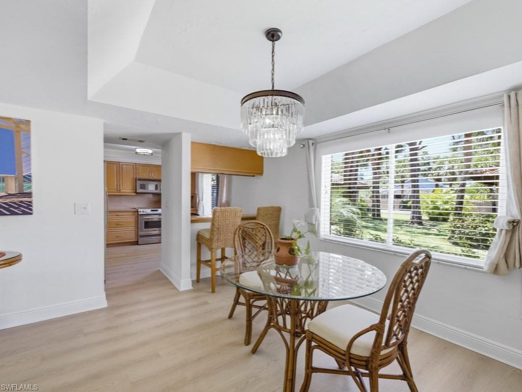 3207 Horse Carriage WAY 403-16