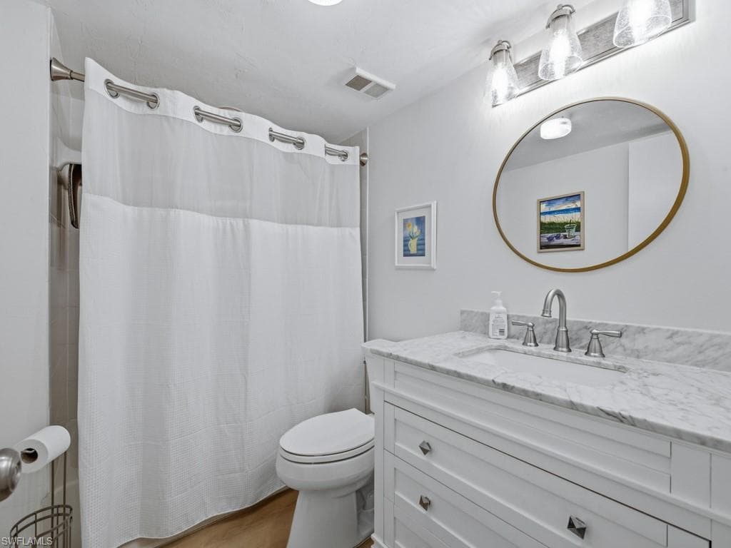 3207 Horse Carriage WAY 403-18